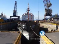 Naftas / Ķīmisko vielu tankkuģis pārdod