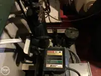 Trallers pārdod
