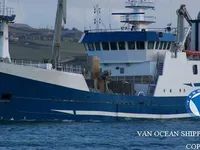 Trallers pārdod
