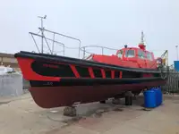 Pilotkuģis pārdod