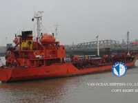 Naftas / Ķīmisko vielu tankkuģis pārdod