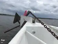 Trallers pārdod