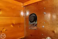 Zivju pārstrādes kuģis pārdod