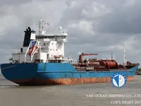 Naftas / Ķīmisko vielu tankkuģis pārdod