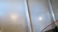 Trallers pārdod