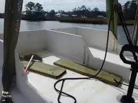 Trallers pārdod