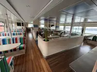 Pasažieru kuģis pārdod