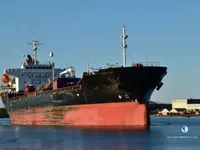Naftas / Ķīmisko vielu tankkuģis pārdod