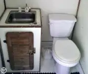 Kruīza kuģis pārdod