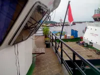 Desanta kuģis, tankkuģis pārdod