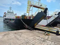 Desanta kuģis, tankkuģis pārdod