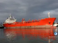 Naftas / Ķīmisko vielu tankkuģis pārdod