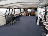 Kruīza kuģis pārdod