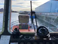 Pilotkuģis pārdod