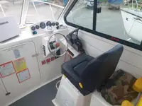 Trallers pārdod