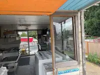 Katamarāns pārdod