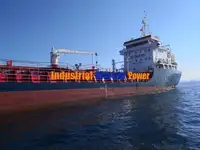 Naftas / Ķīmisko vielu tankkuģis pārdod