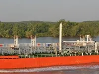 Naftas / Ķīmisko vielu tankkuģis pārdod