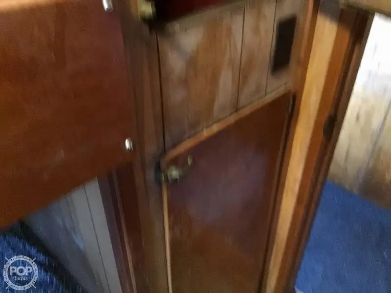 Trallers pārdod