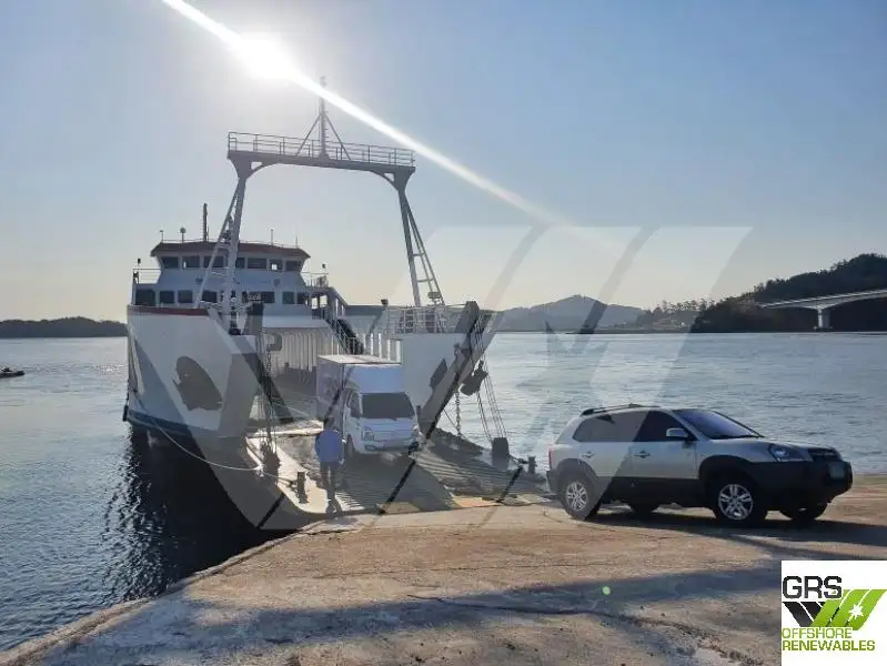 Desanta kuģis, tankkuģis pārdod