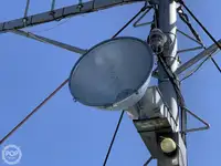 Garā līnija zvejas kuģis pārdod