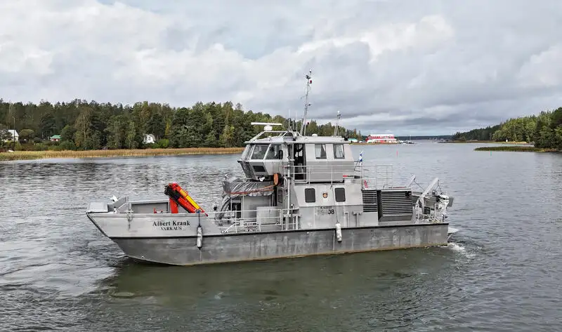 Katamarāns pārdošanā