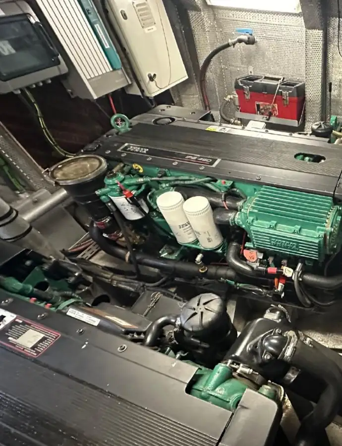 Loču laiva pārdošanā