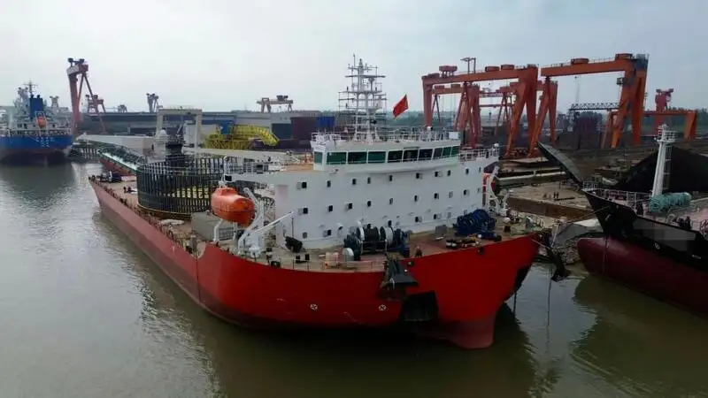 glābšanas laiva pārdošanā