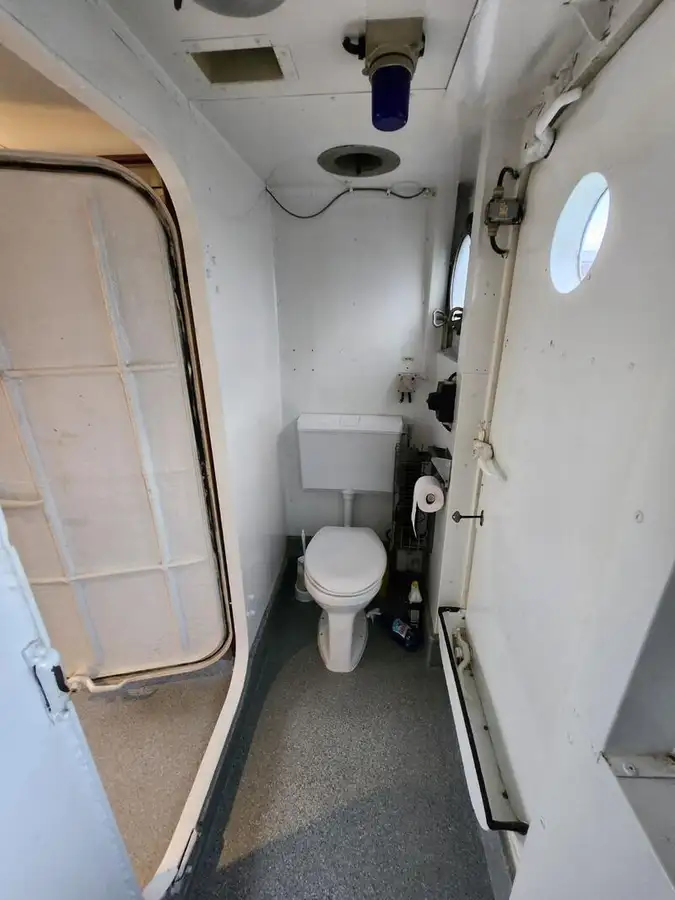 Darba laivas pārdošanā