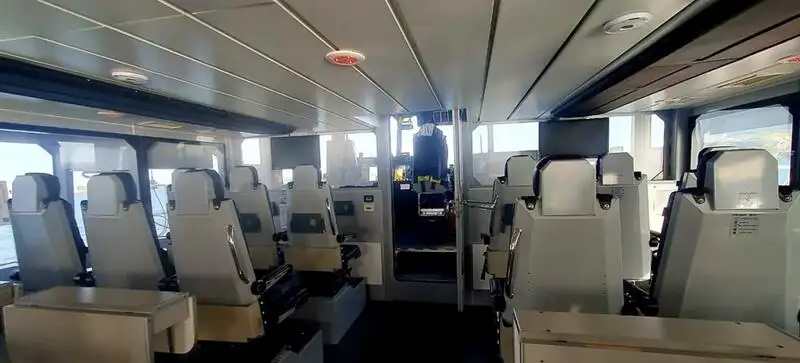 Konteineru kuģis pārdošanā