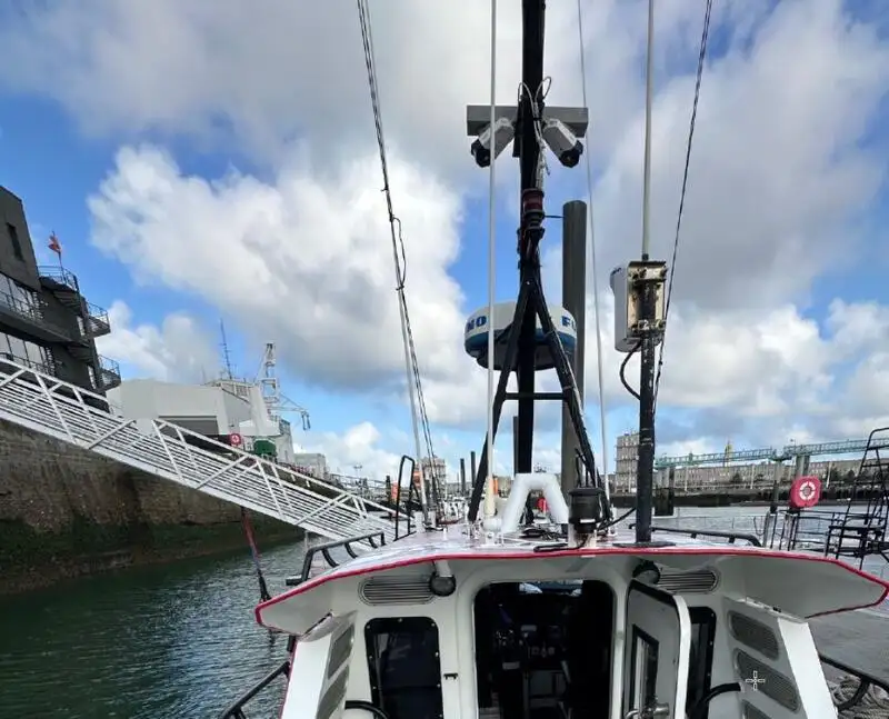 Loču laiva pārdošanā