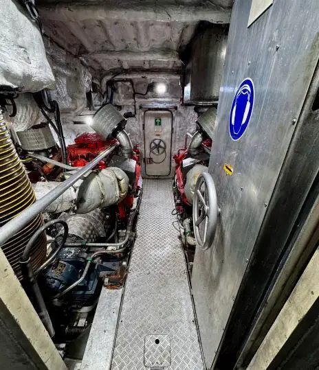 Loču laiva pārdošanā