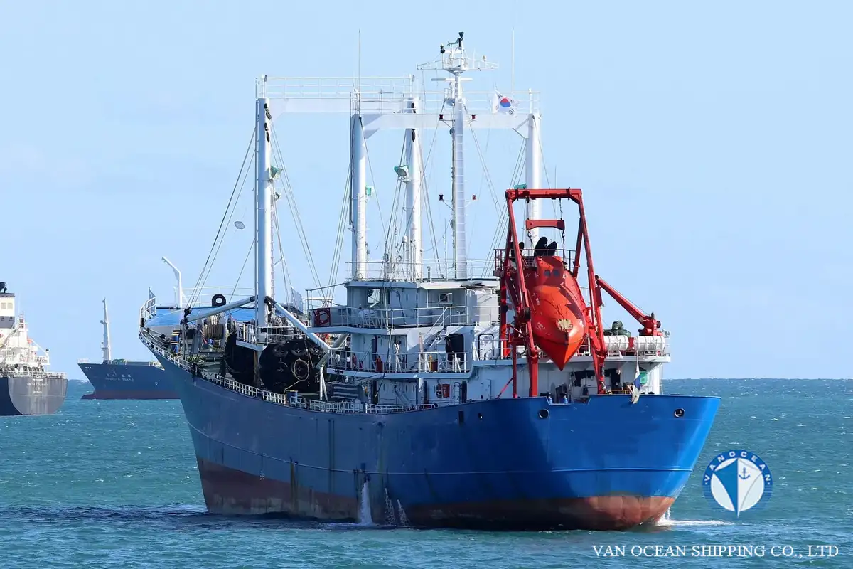 Refrižeratorkuģis pārdošanā