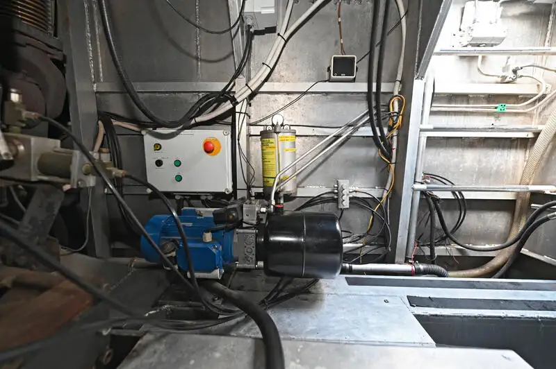 Katamarāns pārdošanā