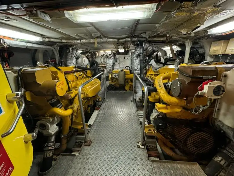 Apkalpes laiva pārdošanā