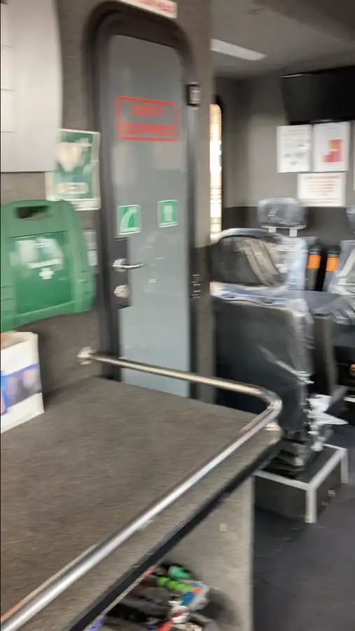 Konteineru kuģis pārdošanā