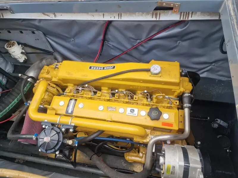 Katamarāns pārdošanā