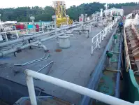 Naftas tankkuģis, ķīmisko vielu tankkuģis pārdošanā