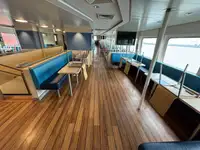 Motoru kuģis pārdošanā