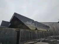 Pontons pārdošanā