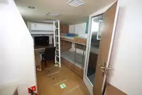 Loču laiva pārdošanā