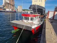 Katamarāns pārdošanā