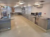 Liellaiva pārdošanā