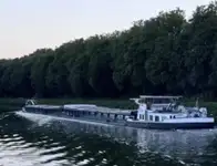 Beramkravu kuģis pārdošanā