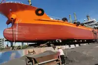 Naftas tankkuģis, ķīmisko vielu tankkuģis pārdošanā